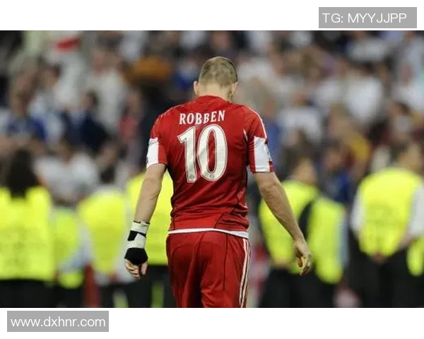 罗本足球生涯回顾失落瞬间揭示明星背后的不易与挑战 罗本足球生涯回顾失落瞬间揭示明星背后的不易与挑战