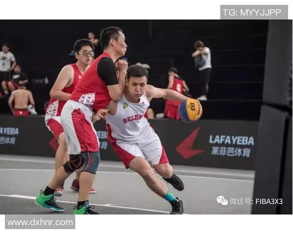 赛后分析:上海篮球队与成都篮球队的战术配合与表现评估 赛后分析:上海篮球队与成都篮球队的战术配合与表现评估