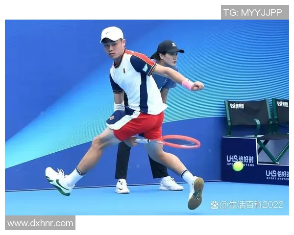 重庆网球队在全国锦标赛积分榜上以77分稳居第一名展现强劲实力